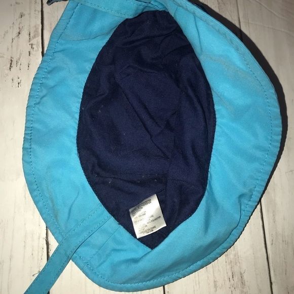 18 mo Carter’s rashguard swim trunks diaper hat lot set - Picture 8 of 13